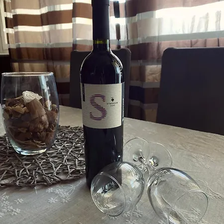 Niko - Self Check - In Apartment