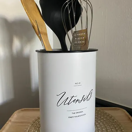 Niko - Self Check - In Split