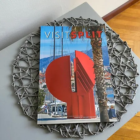 Niko - Self Check - In